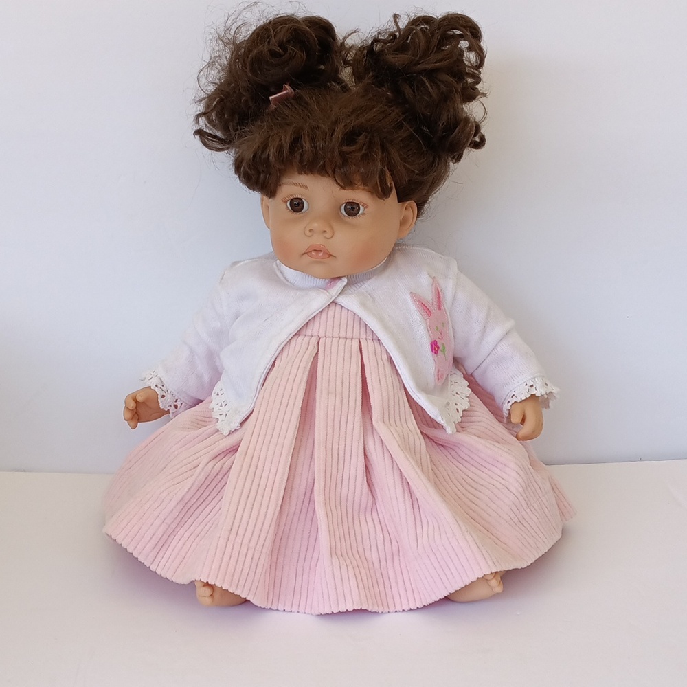 Madame Alexander Sweet Sara 18" Brunette Soft Body Baby Doll 2006